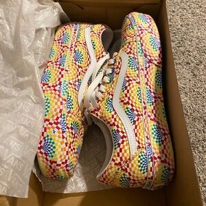 Women’s Vans Multicolor Checker Spiral Old Skool Sneakers